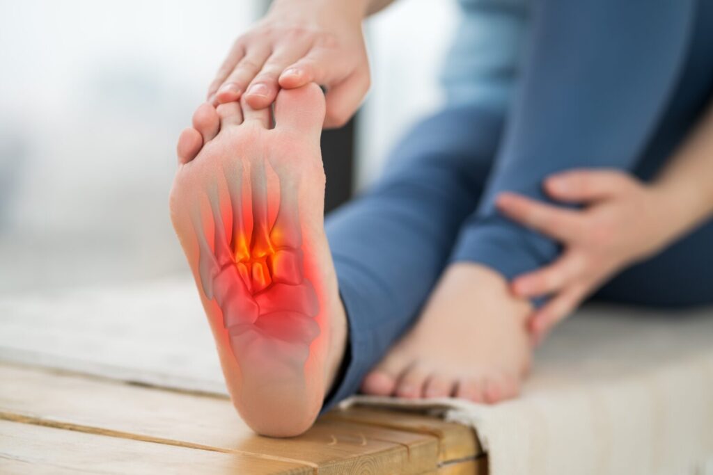 Fascitis Plantar: Síntomas, Causas y Tratamientos Efectivos para el Dolor en el Pie título fascitis plantar